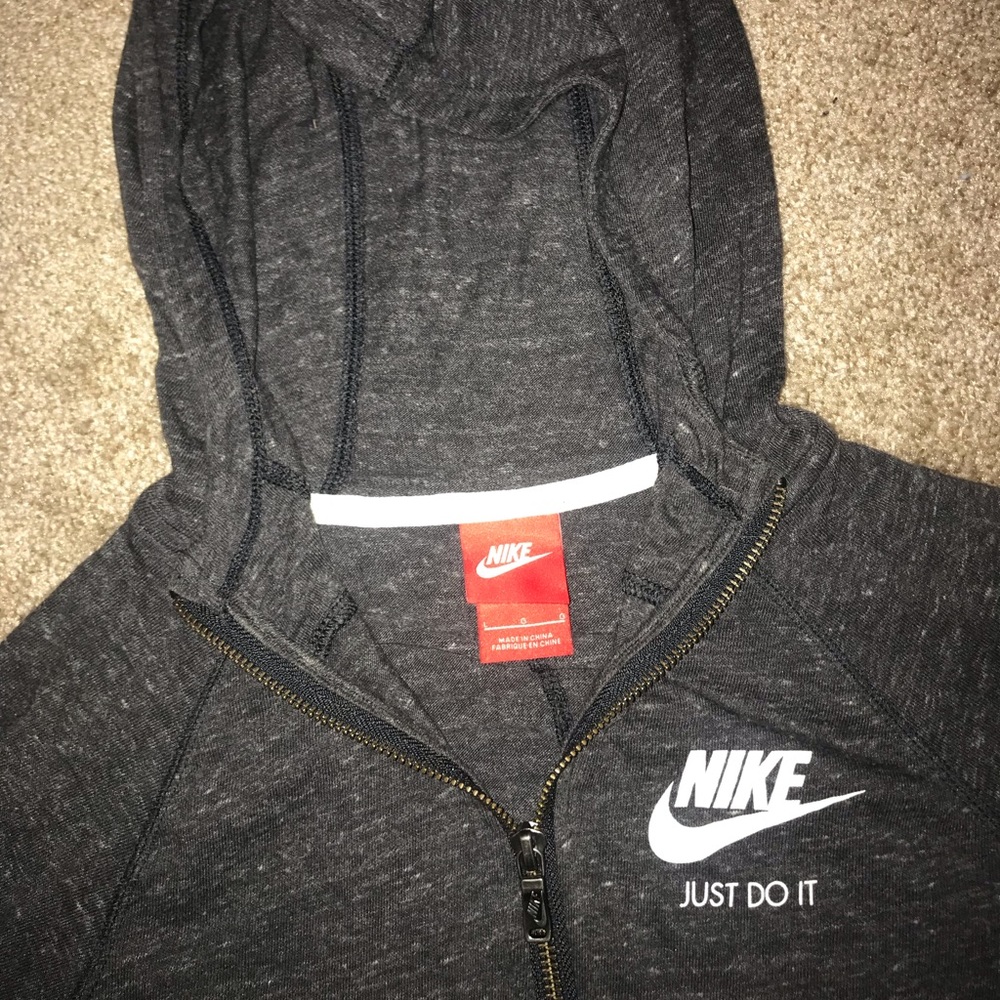 Nike Full Zip Light Weight Jacket